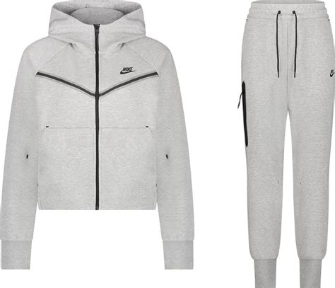 nike tech fleece dames grijs|Nike tech woven heren.